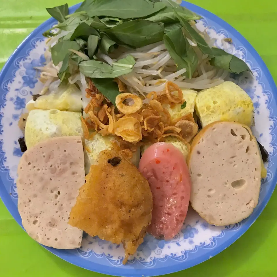 Hình ảnh Bánh Cuốn Trứng