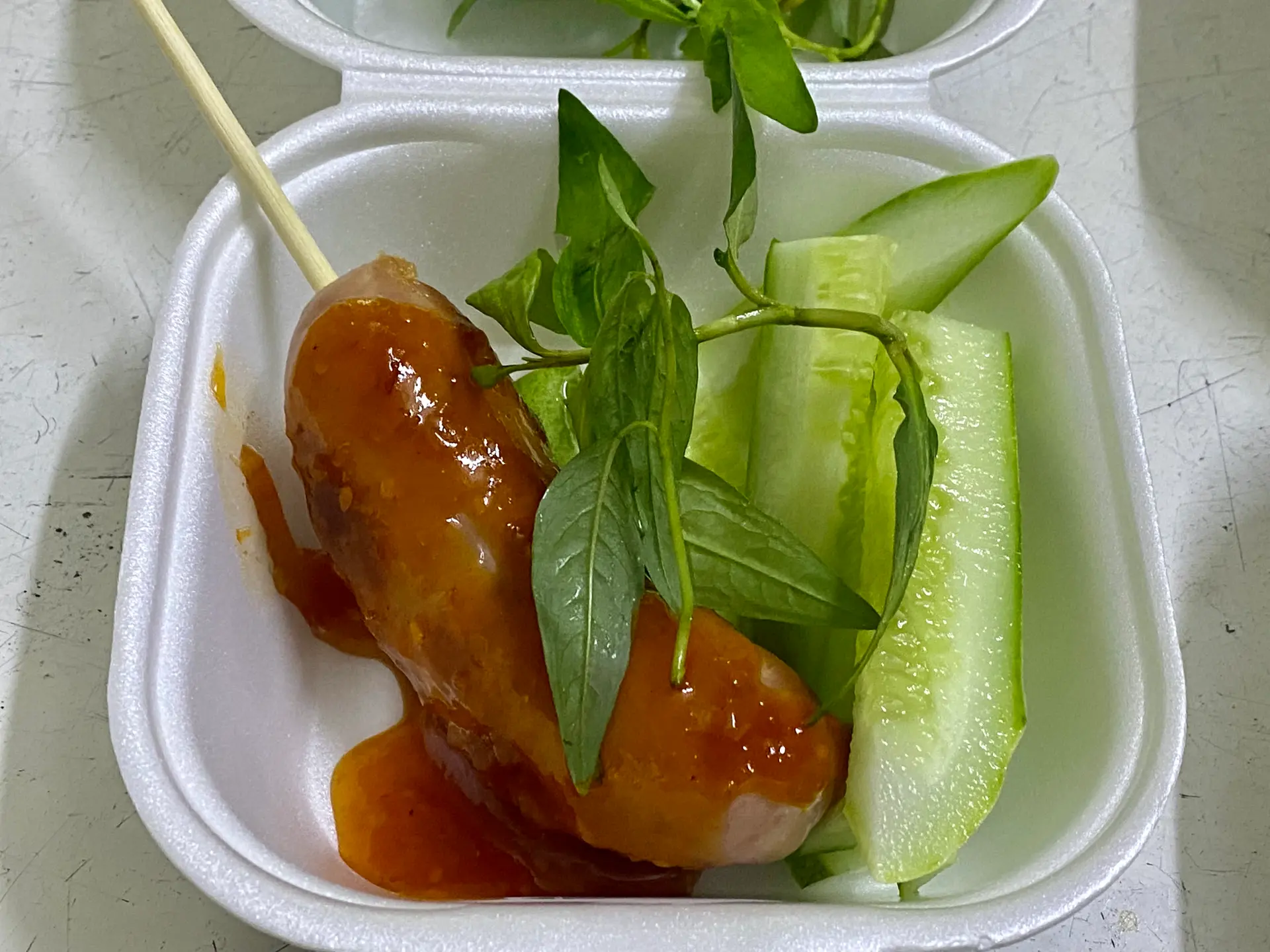 Hình ảnh Combo 5 lạp xưởng sốt tomyum