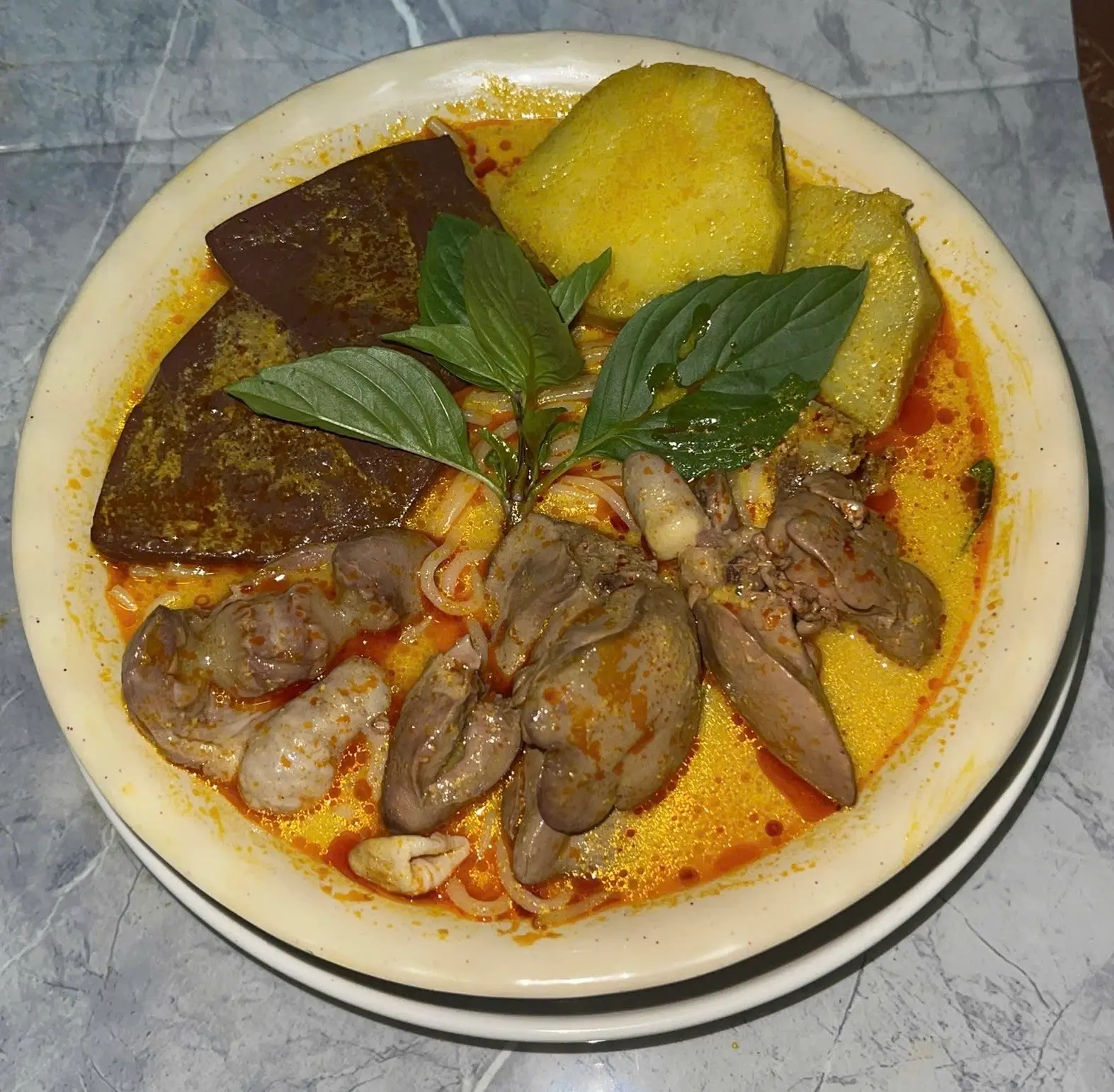 Hình ảnh CÀ RI LÒNG GÀ ( Không bún bm)