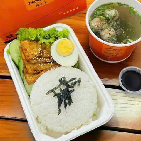 Hình ảnh Cơm Chả cá hàn quốc & Súp 