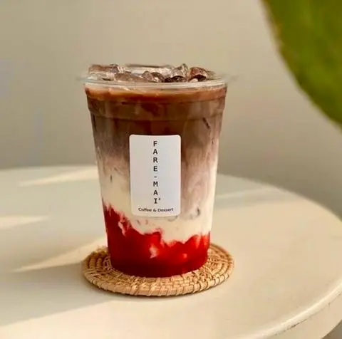 Hình ảnh Cà phê sữa dâu  - M - Strawberry iced latte