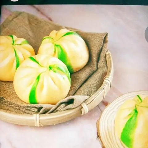 Hình ảnh bánh bao bí đỏ (3 cái)