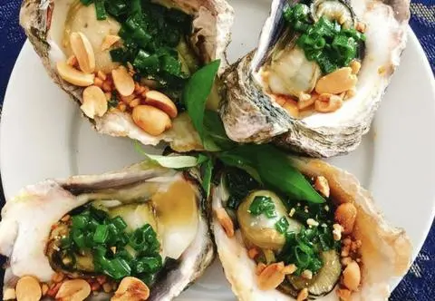 Hình ảnh Hào nướng mỡ hành 
