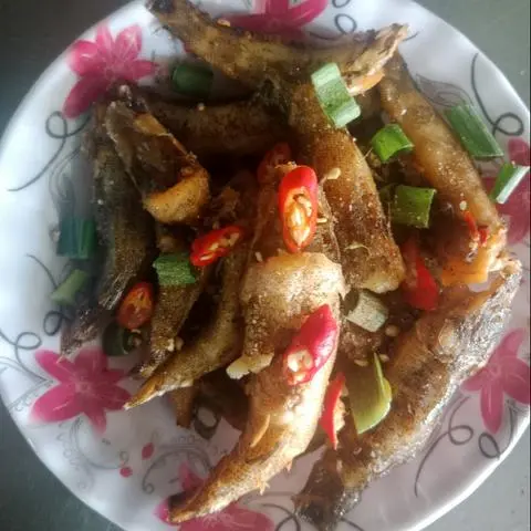 Hình ảnh Cơm Cá Bống Kho Tiêu 
