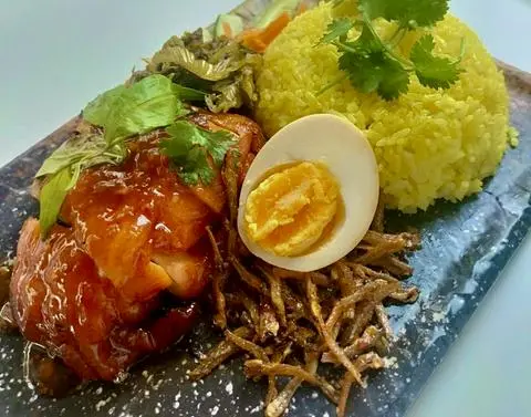 Hình ảnh G4 - Cơm Gà Nướng Thượng Hạng