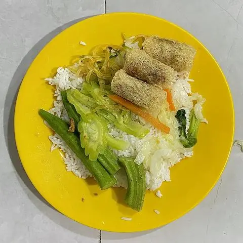 Hình ảnh Cơm chay chả giò