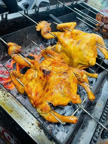 Hình ảnh Gà nướng mật ong
