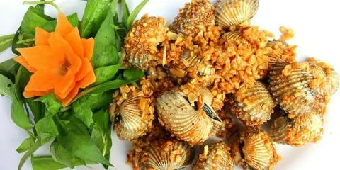 Hình ảnh Sò huyết xào (size trung 7-12 con nhìu huyết)