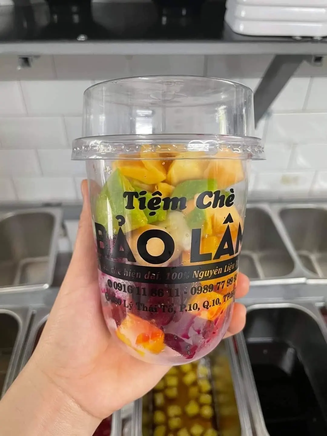 Hình ảnh Hoa quả trộn sữa chua