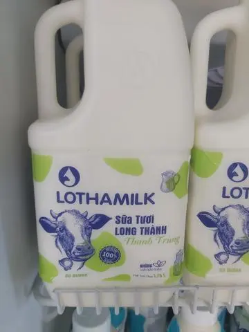 Hình ảnh SỮA TƯƠI LONG THÀNH  BÌNH 1.76ML CÓ ĐƯỜNG