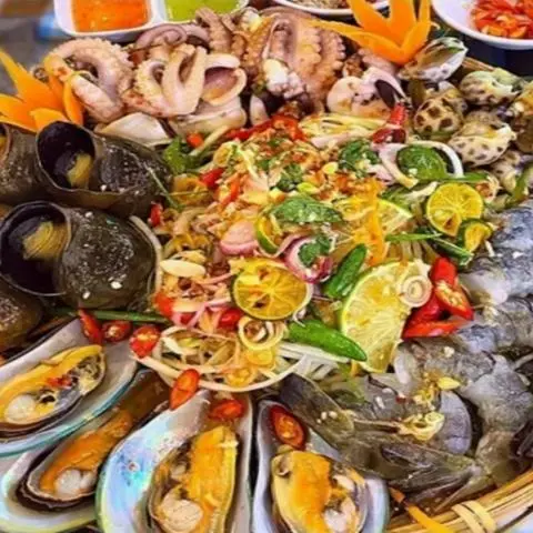 Hình ảnh COMBO HẢI SẢN TÊ TÁI 3 (10 hàu, 10 nghêu)