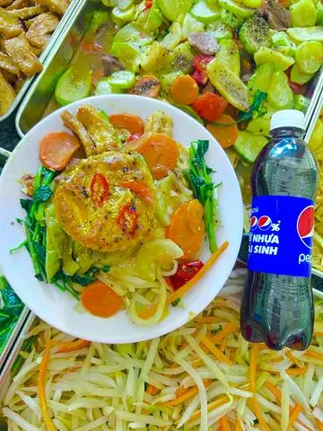 Hình ảnh Cơm Chay Thập Cẩm + Mắm Chưng   +Pepsi
