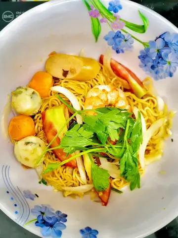 Hình ảnh Mì trộn Thái