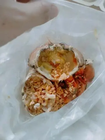 Hình ảnh 2 con gạch sốt bơ tỏi 