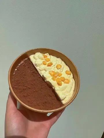 Hình ảnh Tiramisu mix bánh kem bắp