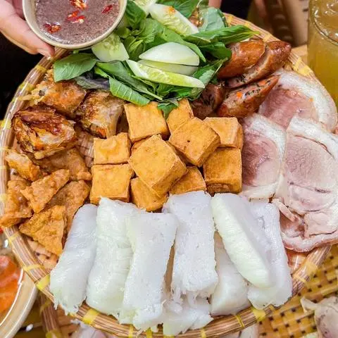 Hình ảnh bún đậu đặt biệt có Lòng