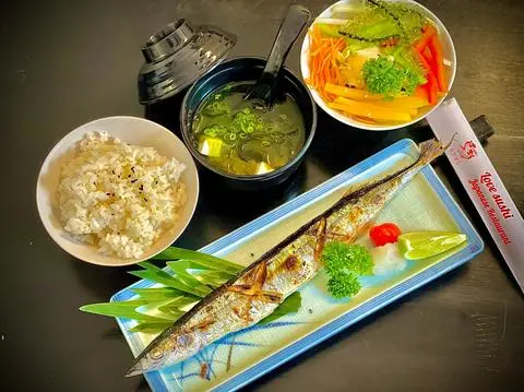 Hình ảnh Cơm cá sanma nướng 