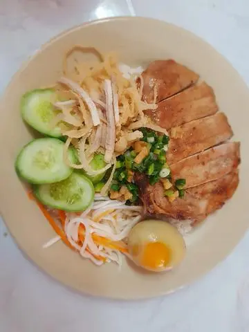 Hình ảnh Cơm Sườn Bì Trứng Kho