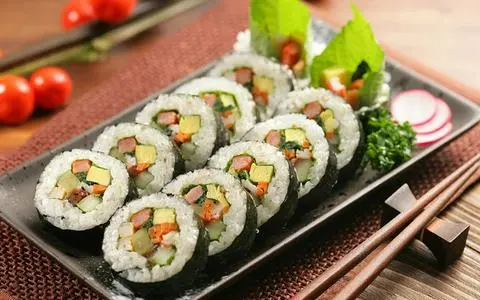 Hình ảnh cơm cuộn rong biển
