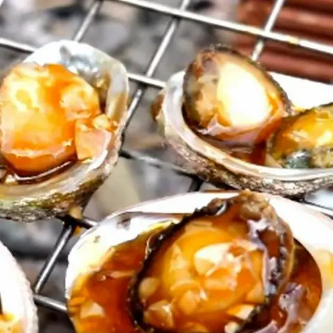 Hình ảnh Bào ngư nướng tiêu phần 2 con