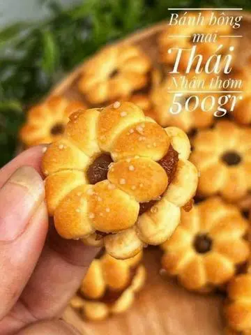 Hình ảnh Bánh Bông Mai Nhân Thơm Thái 500g