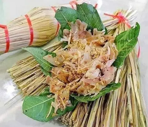 Hình ảnh Tré rơm ( 1 cây ) 