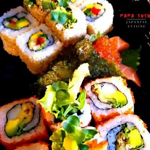 Hình ảnh Combo vegetarian sake ikura te crunch