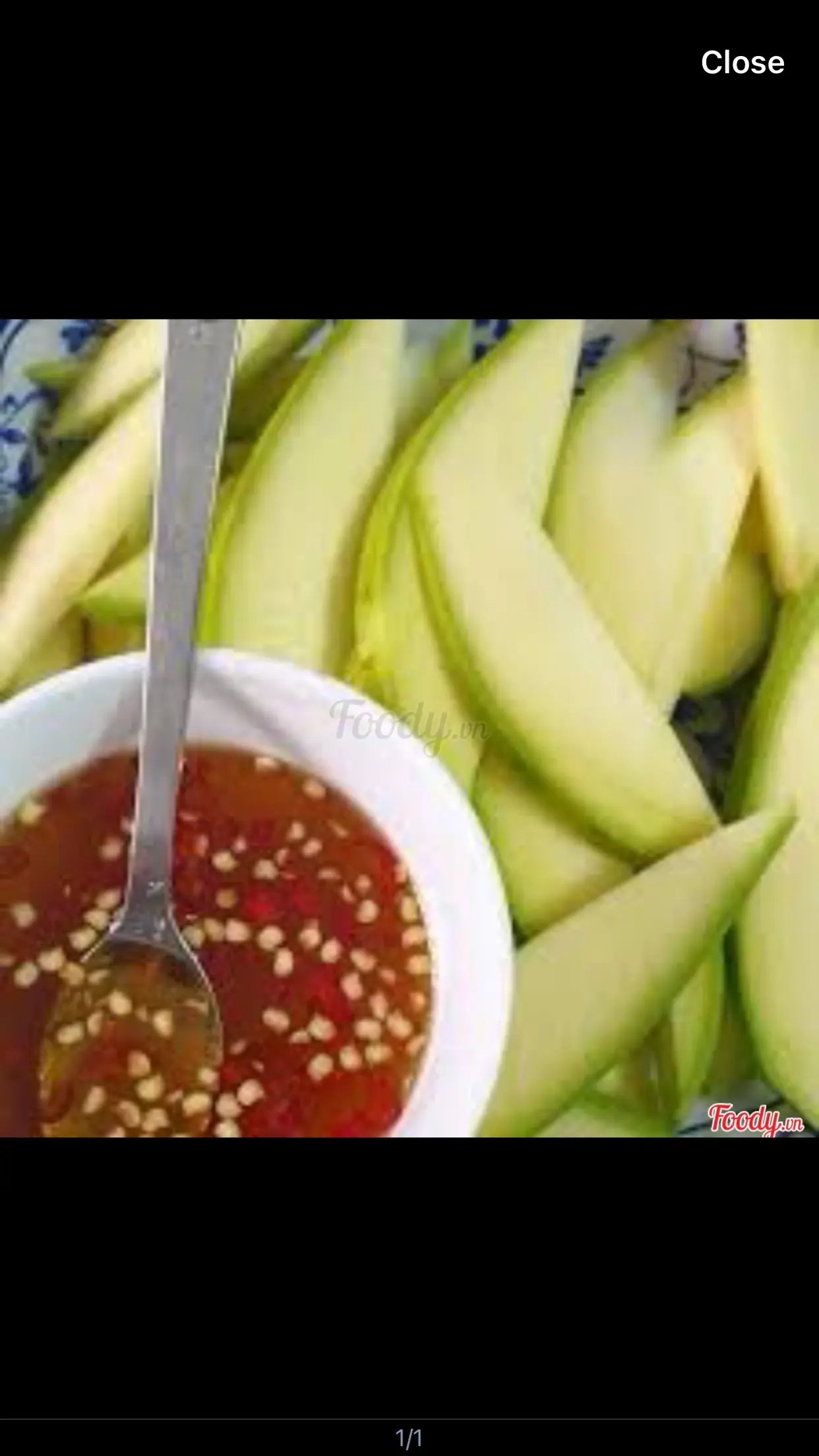 Hình ảnh Xoài Sống Chấm Mắm Đường Hộp Lớn