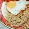 Hình ảnh Cơm bì trứng ốp la