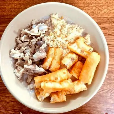 Hình ảnh Combo cháo sườn sụn - ruốc - quẩy - sữa đậu