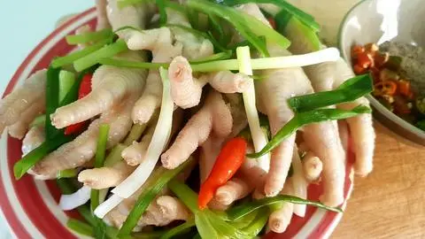 Hình ảnh CHÂN GÀ HẤP HÀNH 20c