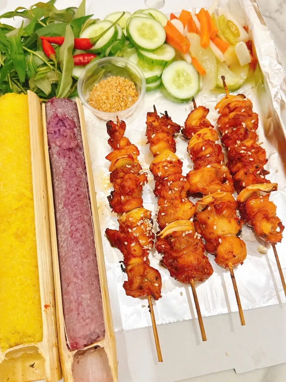 Hình ảnh Xiên Gà Nướng Cơm Lam (4x + 1cơm)