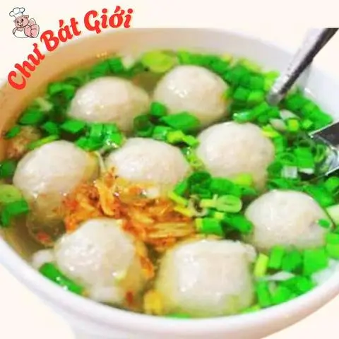 Hình ảnh Canh soup cá viên rau củ