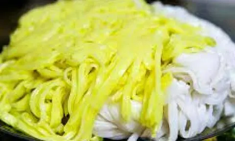 Hình ảnh Mì Quảng thêm