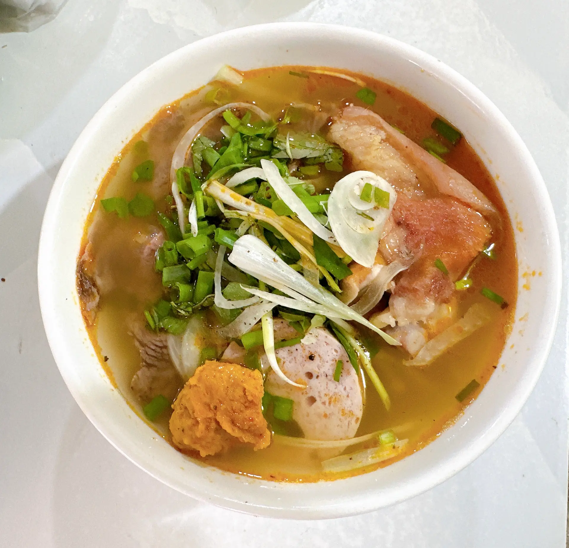 Hình ảnh Bún bò nạm - giò - chả