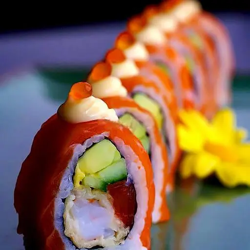 Hình ảnh R15 - Ebi Salmon Avokado Roll