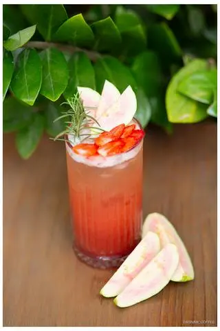 Hình ảnh Trà Dâu Ổi Hồng