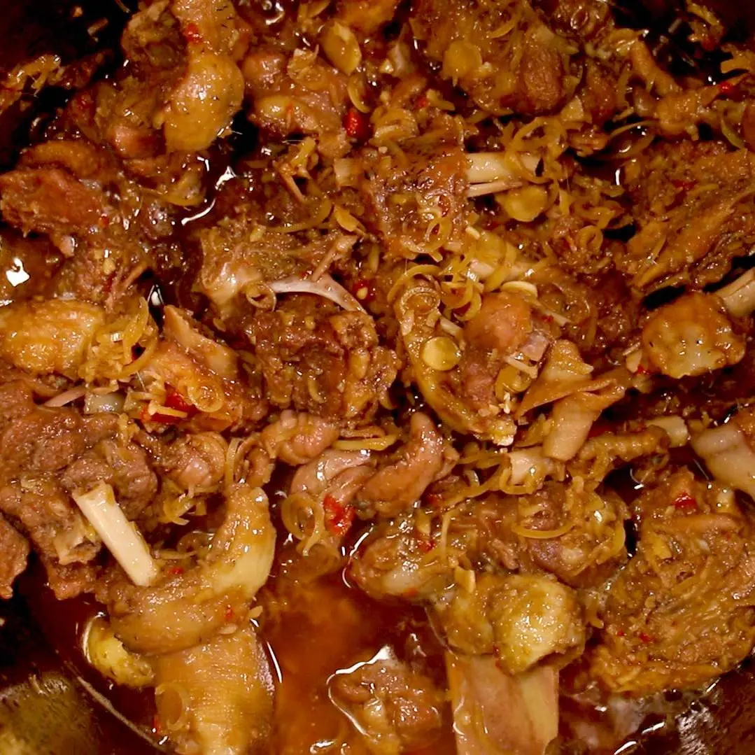 Hình ảnh cơm vịt kho sả ớt 