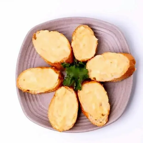Hình ảnh Bánh mì nướng bơ tỏi