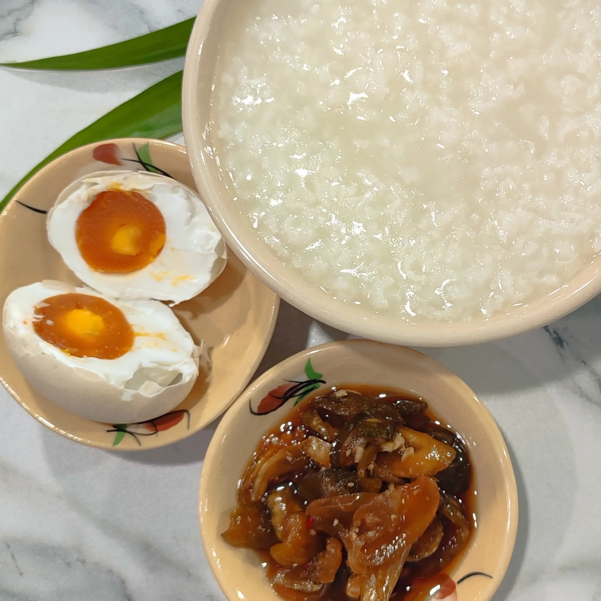 Hình ảnh Cháo trắng - Trứng - Dưa Mắm
