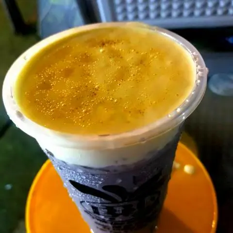 Hình ảnh Trà Sữa Than Tre Kem Trứng Nướng