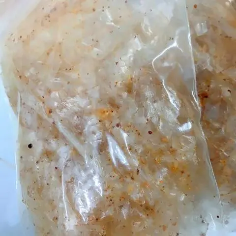 Hình ảnh Bánh tráng muối tỏi túi Zip