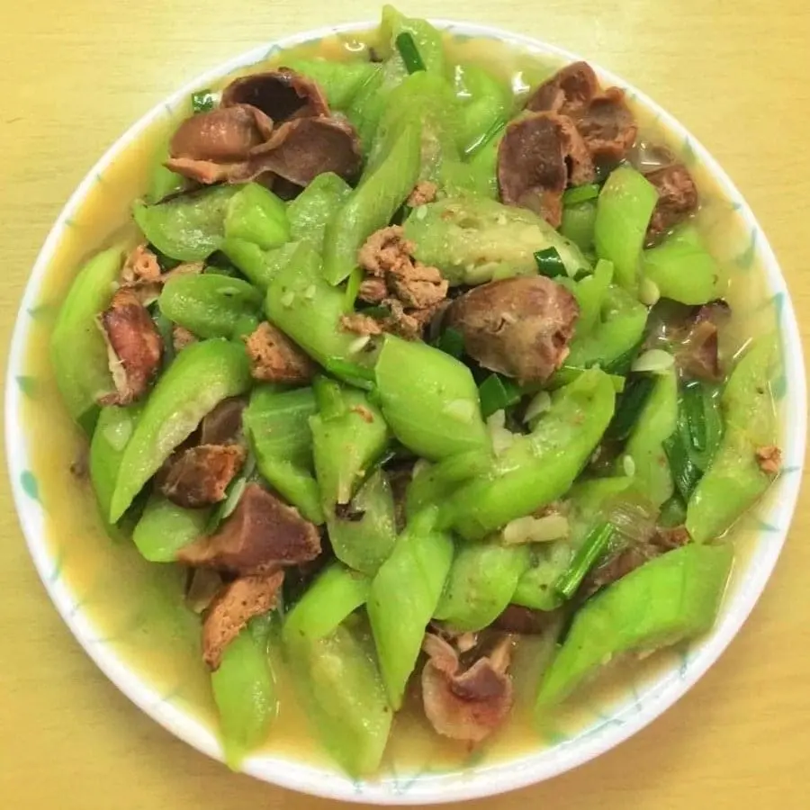 Hình ảnh cơm xào lòng mướp 