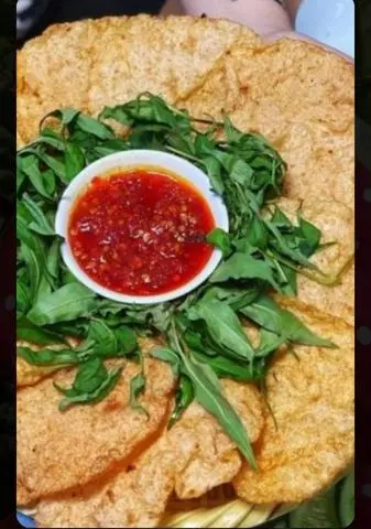 Hình ảnh chả cá quy Nhơn cuộn rau răm