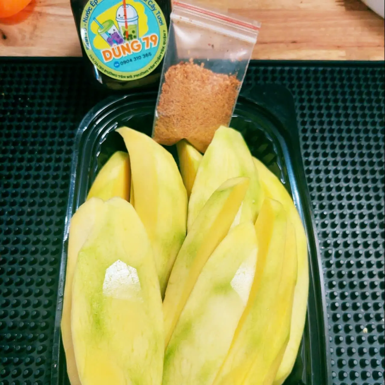 Hình ảnh xoài keo hộp  500g + Hủ Mắm Ruốc 
