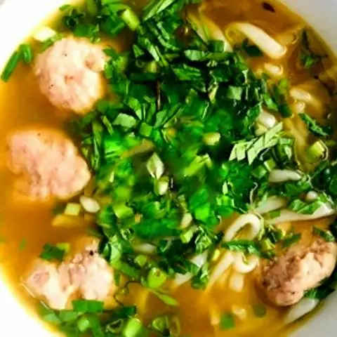 Hình ảnh Bánh canh chả quết