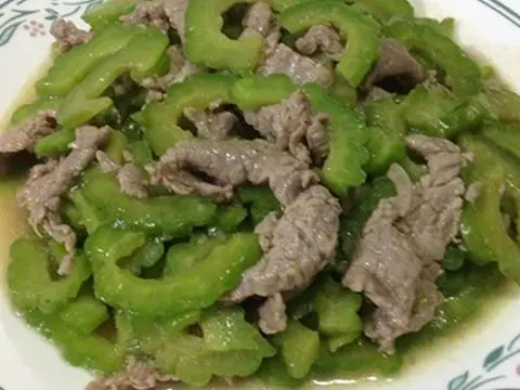 Hình ảnh Cơm bò xào khổ qua - 1 Nước sâm