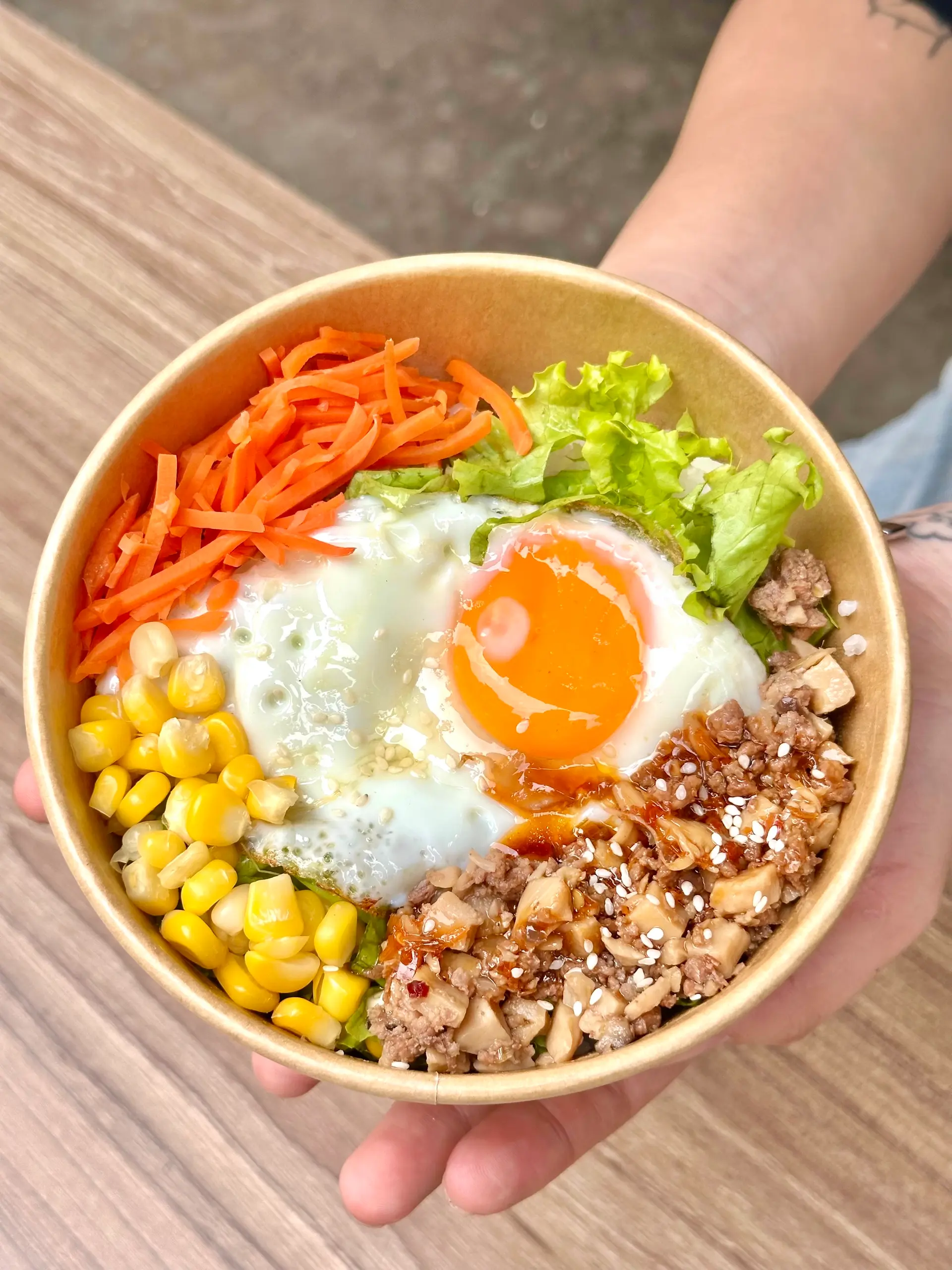Hình ảnh Cơm trộn cơ bản thịt bò