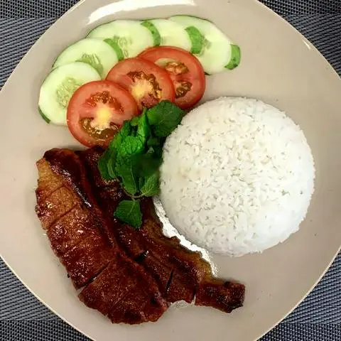 Hình ảnh Cơm nạc vai nướng