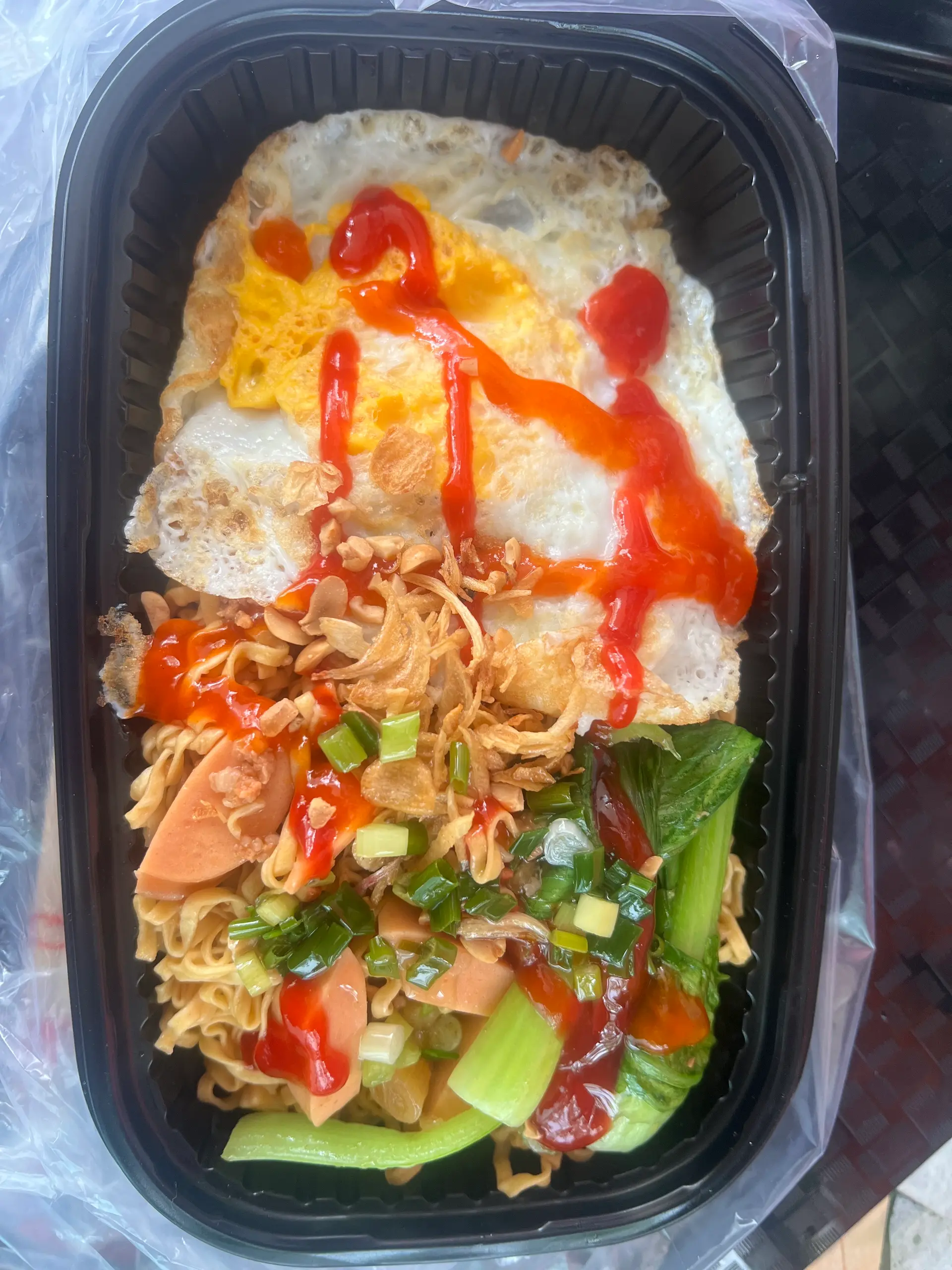 Hình ảnh mì trộn full toping()